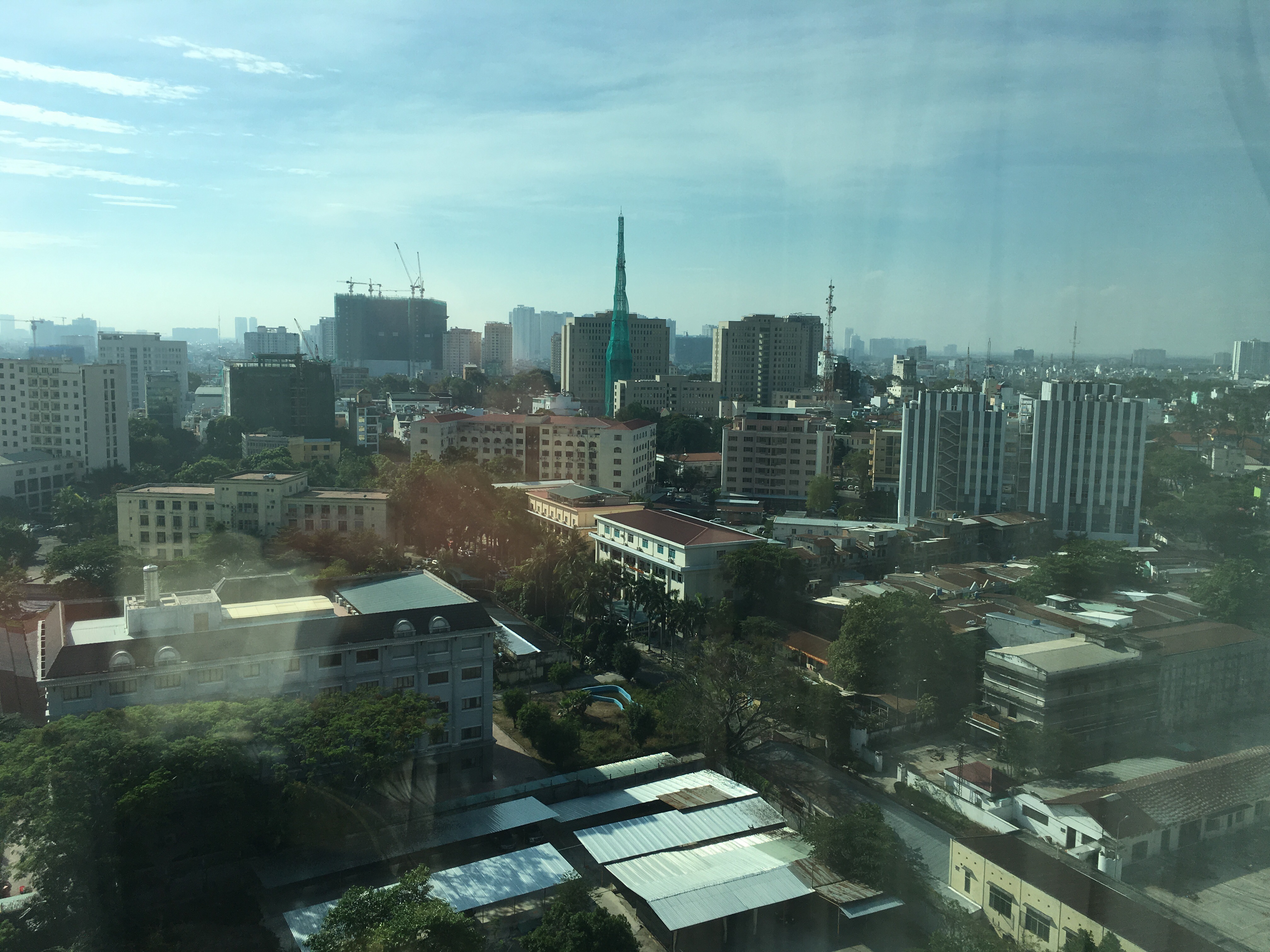 レトロな雰囲気と活気が魅力のハノイ